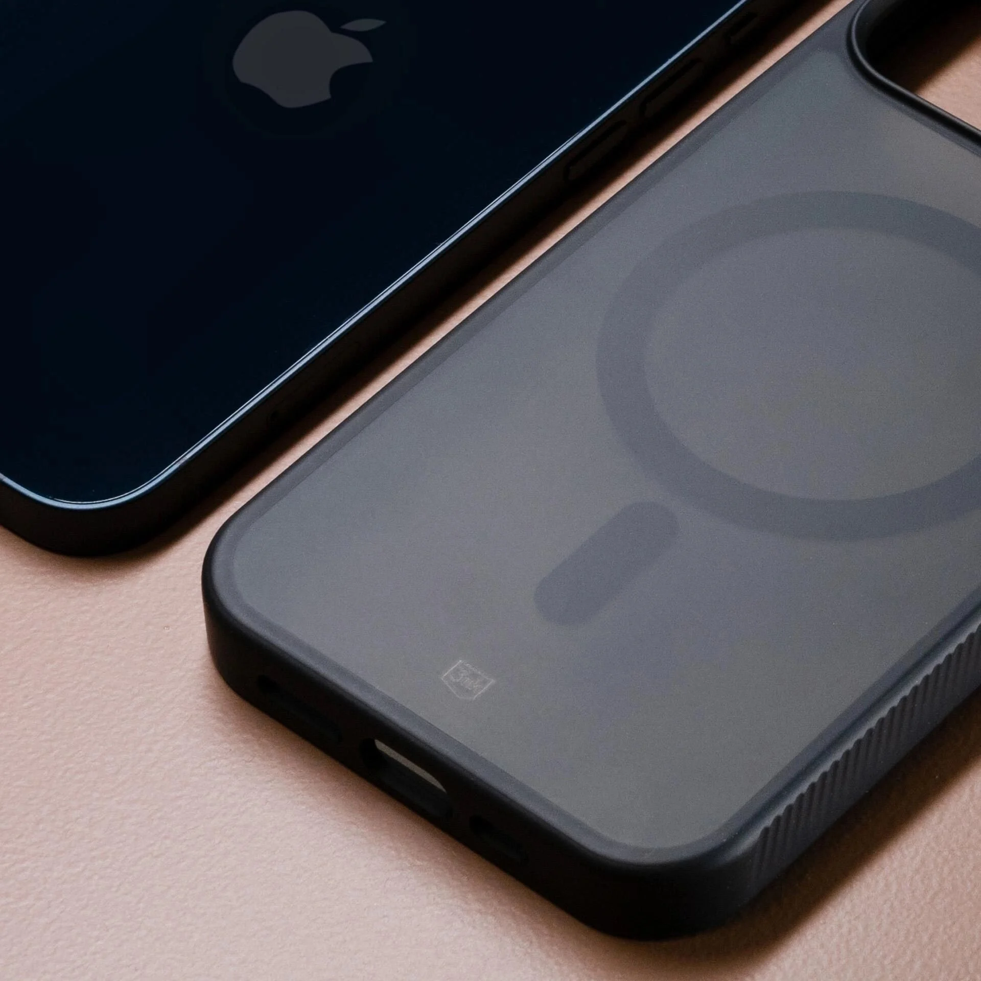 3mk Smoke MagCase iPhone 17 Pro - obrazek 8